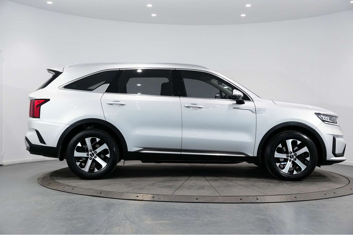 2022 Kia Sorento Sport MQ4