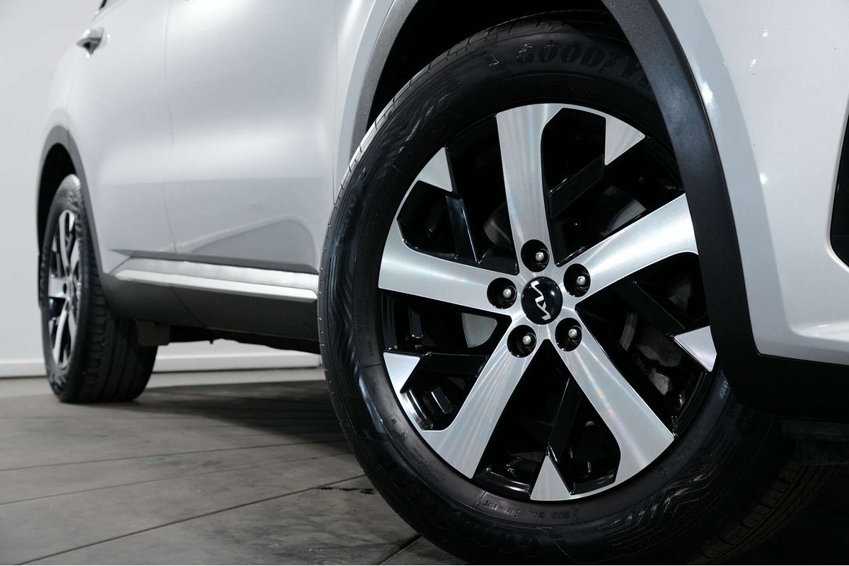2022 Kia Sorento Sport MQ4