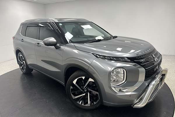 2023 Mitsubishi Outlander Exceed ZM