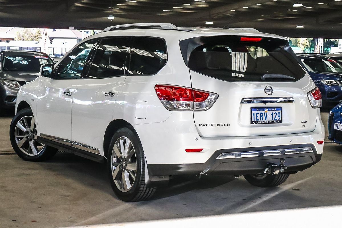 2015 Nissan Pathfinder Ti R52