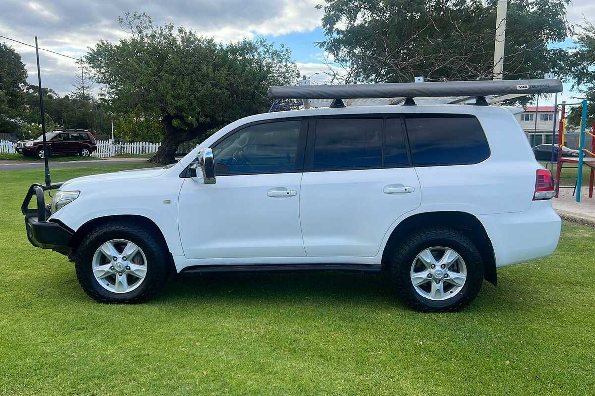 SOLD 2011 Toyota Landcruiser VX in White Used SUV Bunbury WA