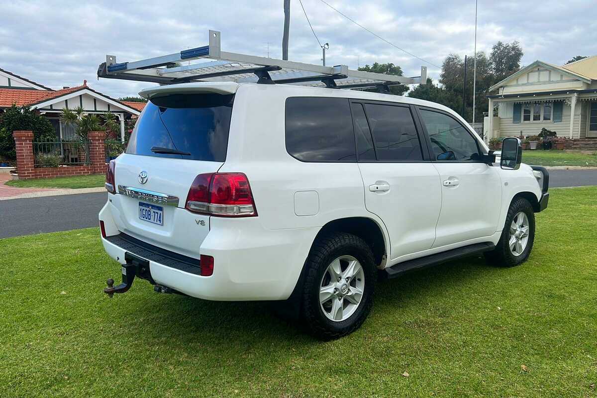 SOLD 2011 Toyota Landcruiser VX in White Used SUV Bunbury WA
