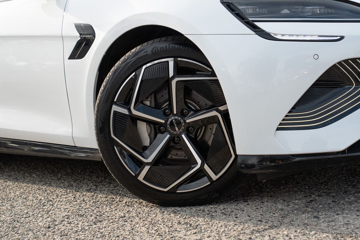 2024 BYD SEAL Performance