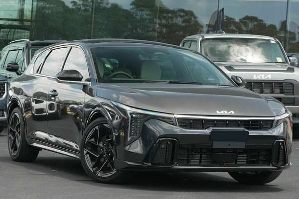 2025 Kia K4 GT-Line CL4m