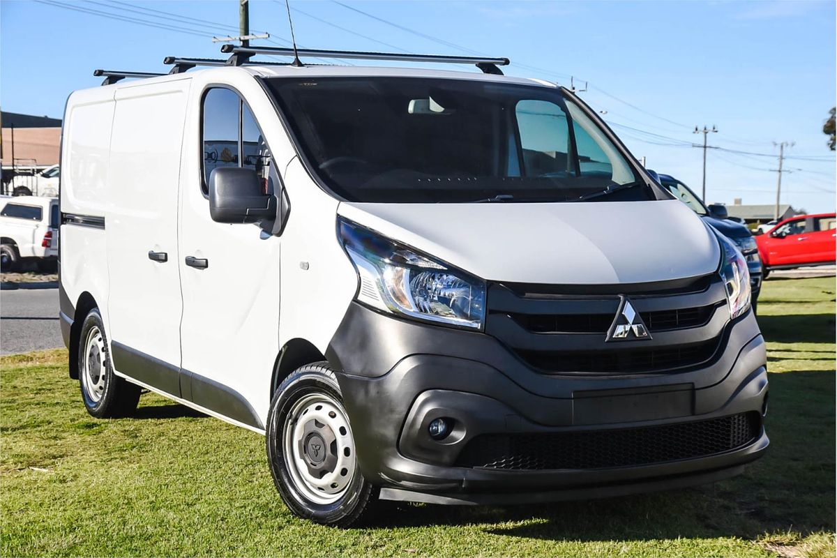 2020 Mitsubishi Express GLX SN SWB