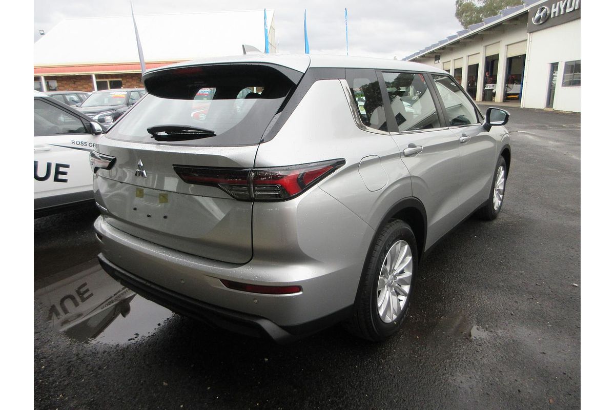 2026 Mitsubishi Outlander ES ZM