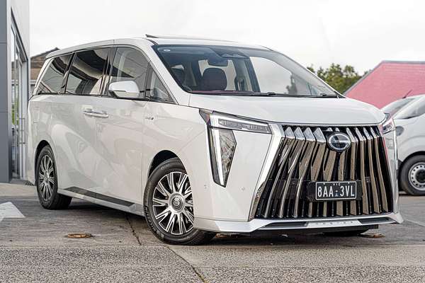 2026 GAC M8 Luxury