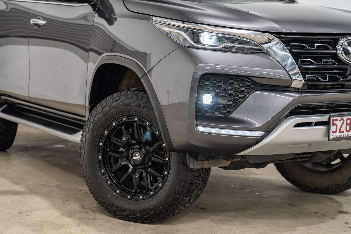 2022 Toyota Fortuner Crusade GUN156R