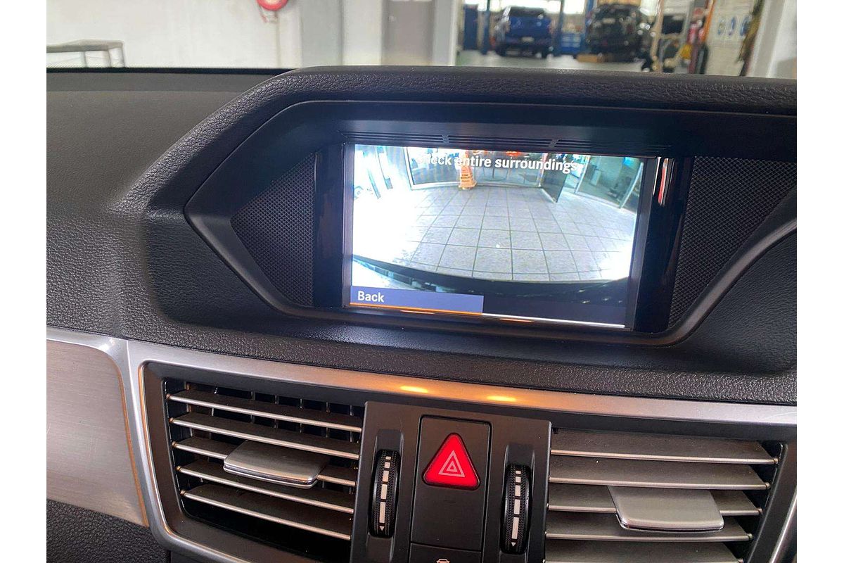 E500 212 AVANTGARDE 5.5L V8 MULTI POINT F/INJ 7 SP AUTOMATIC G-TRONIC 4D SEDAN 