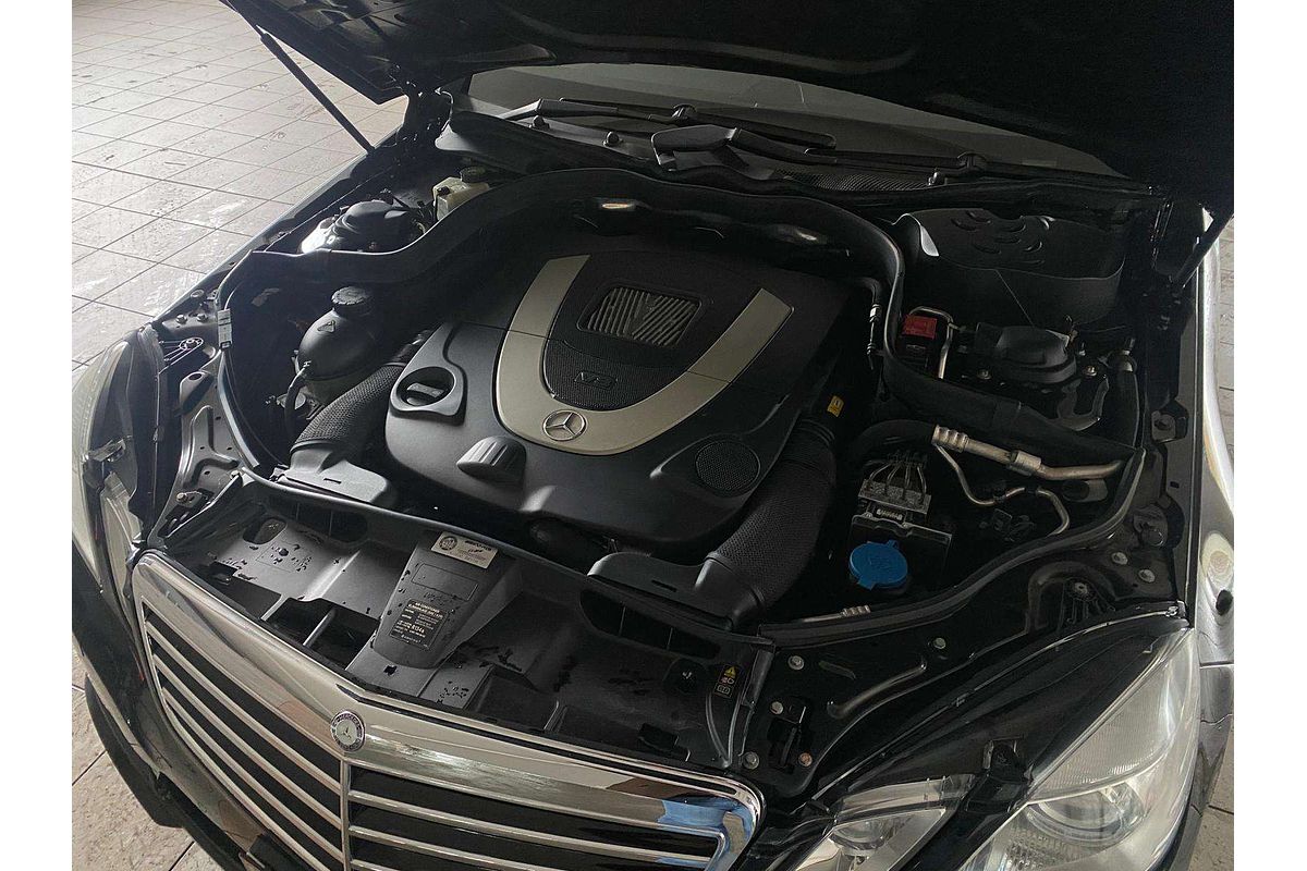 E500 212 AVANTGARDE 5.5L V8 MULTI POINT F/INJ 7 SP AUTOMATIC G-TRONIC 4D SEDAN 