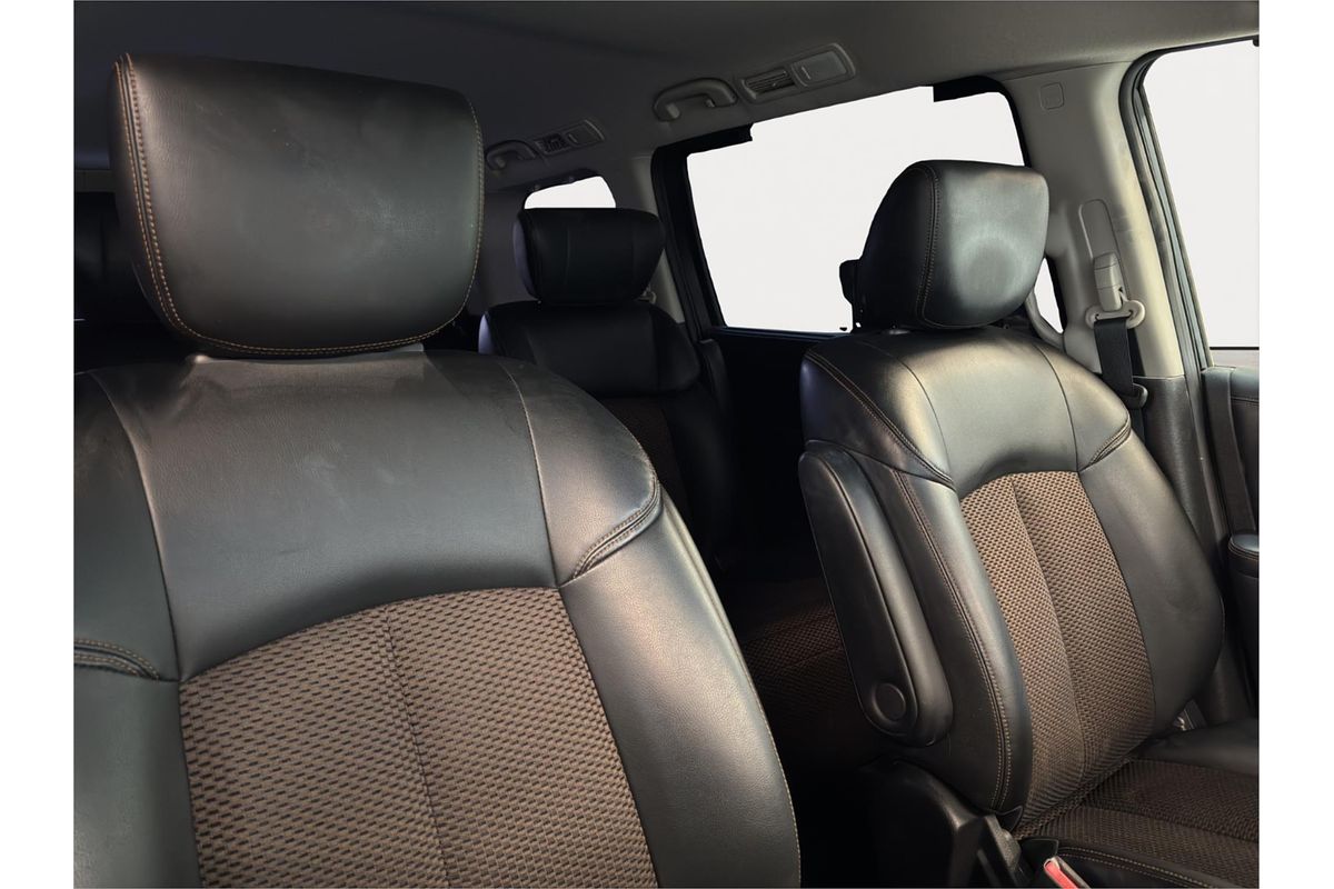 2013 Nissan Elgrand Highway Star TE52