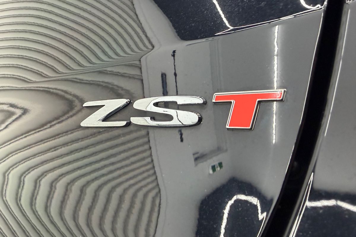 2022 MG ZST Excite