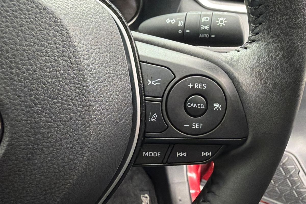 2021 Toyota RAV4 GXL MXAA52R