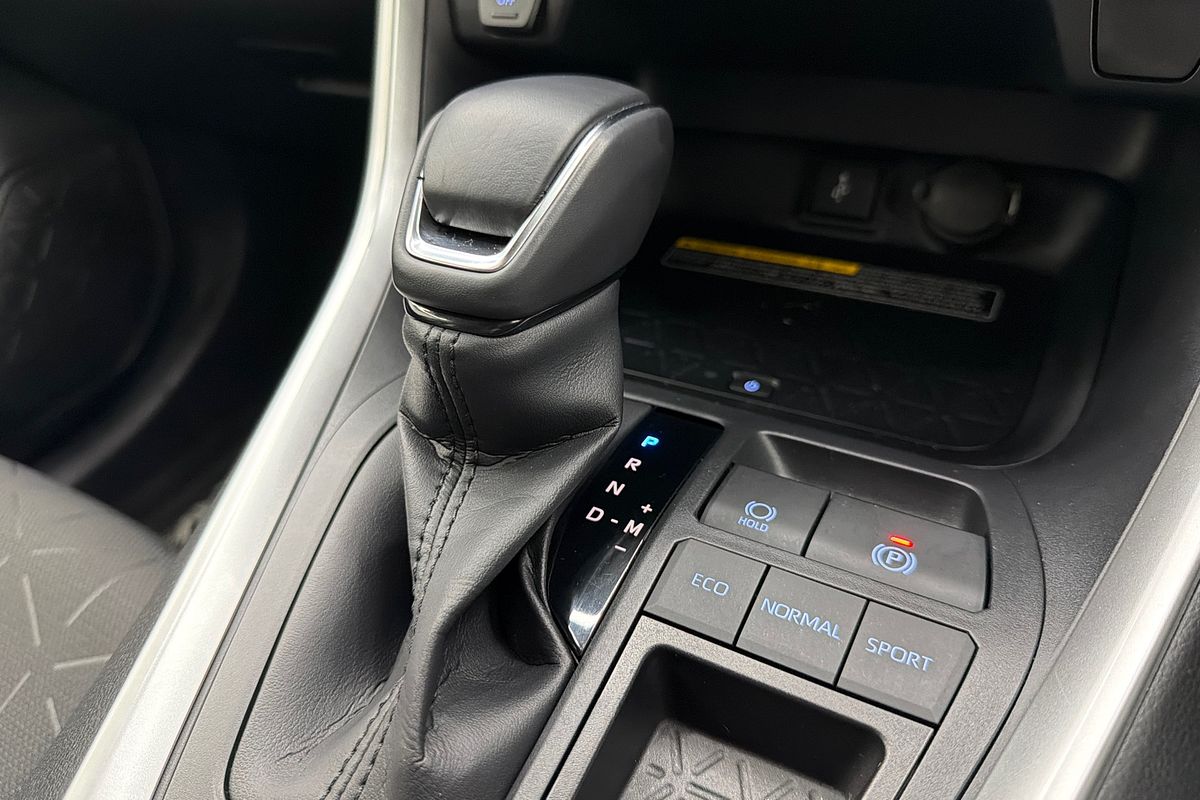 2021 Toyota RAV4 GXL MXAA52R