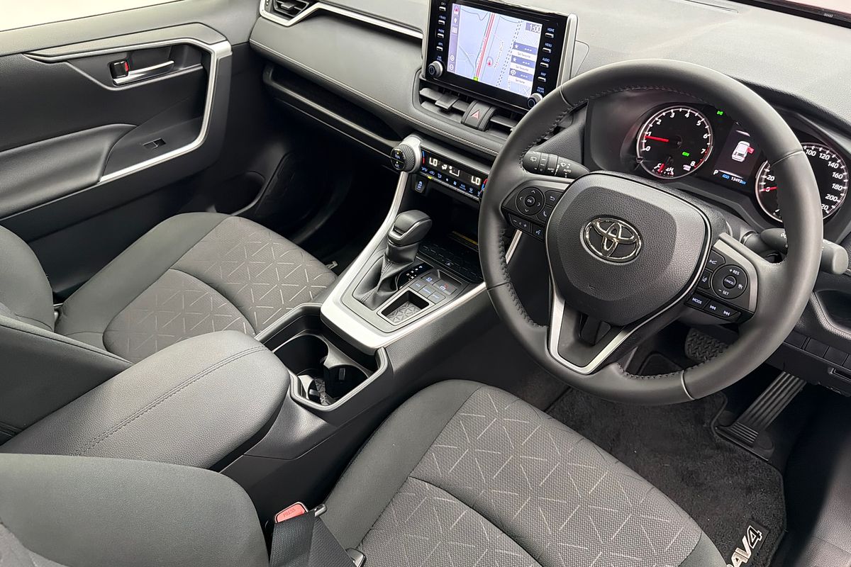 2021 Toyota RAV4 GXL MXAA52R