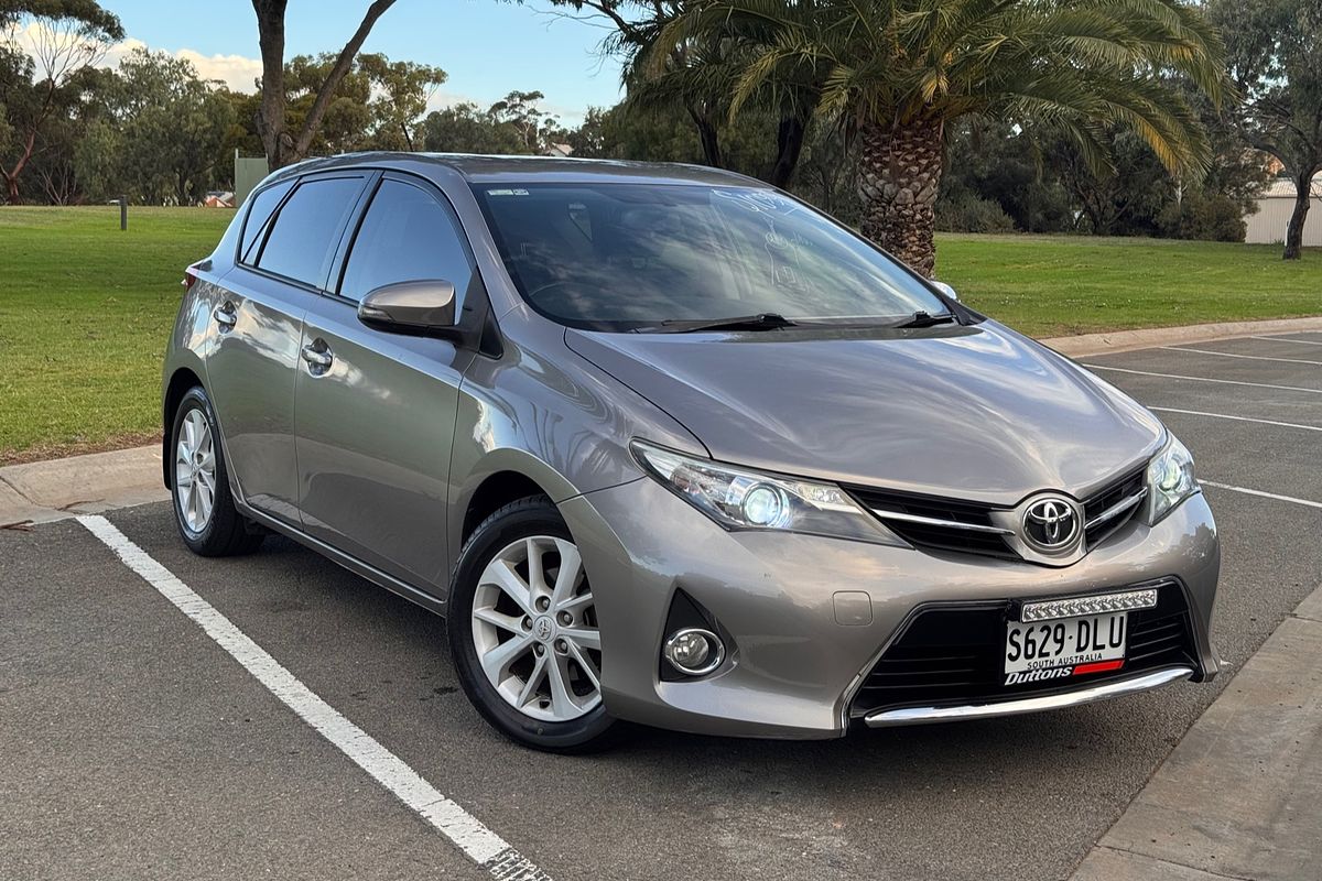 2013 Toyota Corolla Ascent Sport ZRE182R