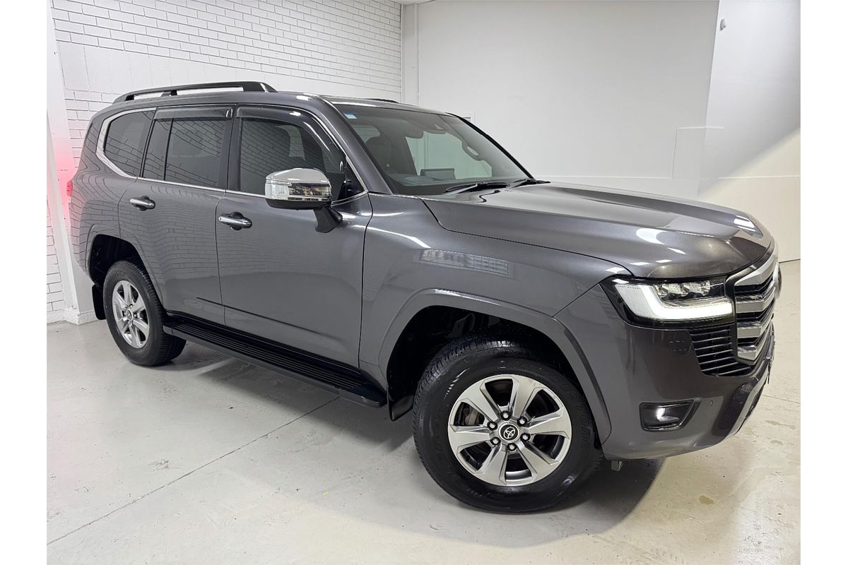 2023 Toyota Landcruiser LC300 SAHARA (4x4) FJA300R