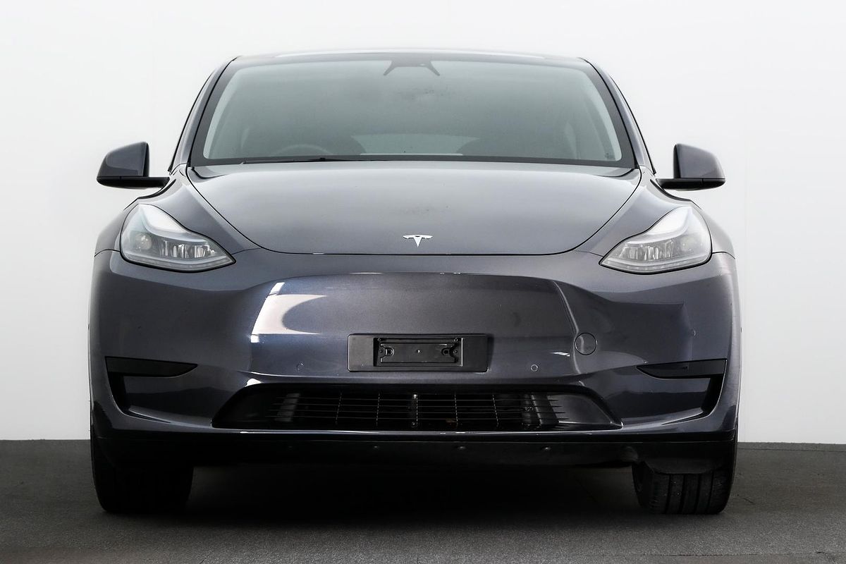 2022 Tesla Model Y Rear-Wheel Drive