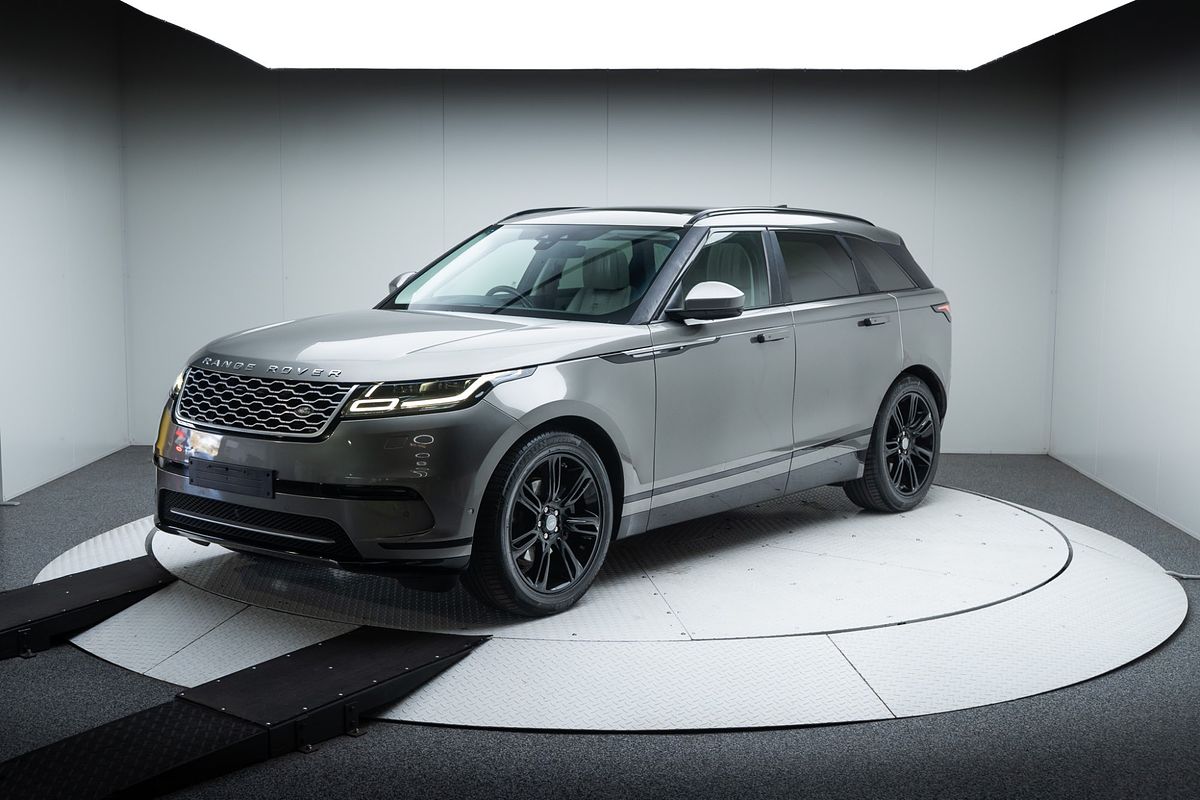 2017 Land Rover Range Rover Velar D240 SE L560