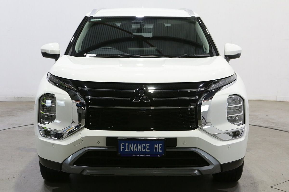 2025 Mitsubishi Outlander LS ZM