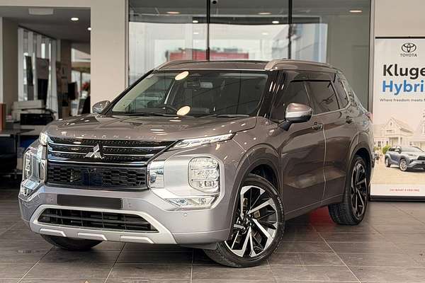 2023 Mitsubishi Outlander Exceed ZM
