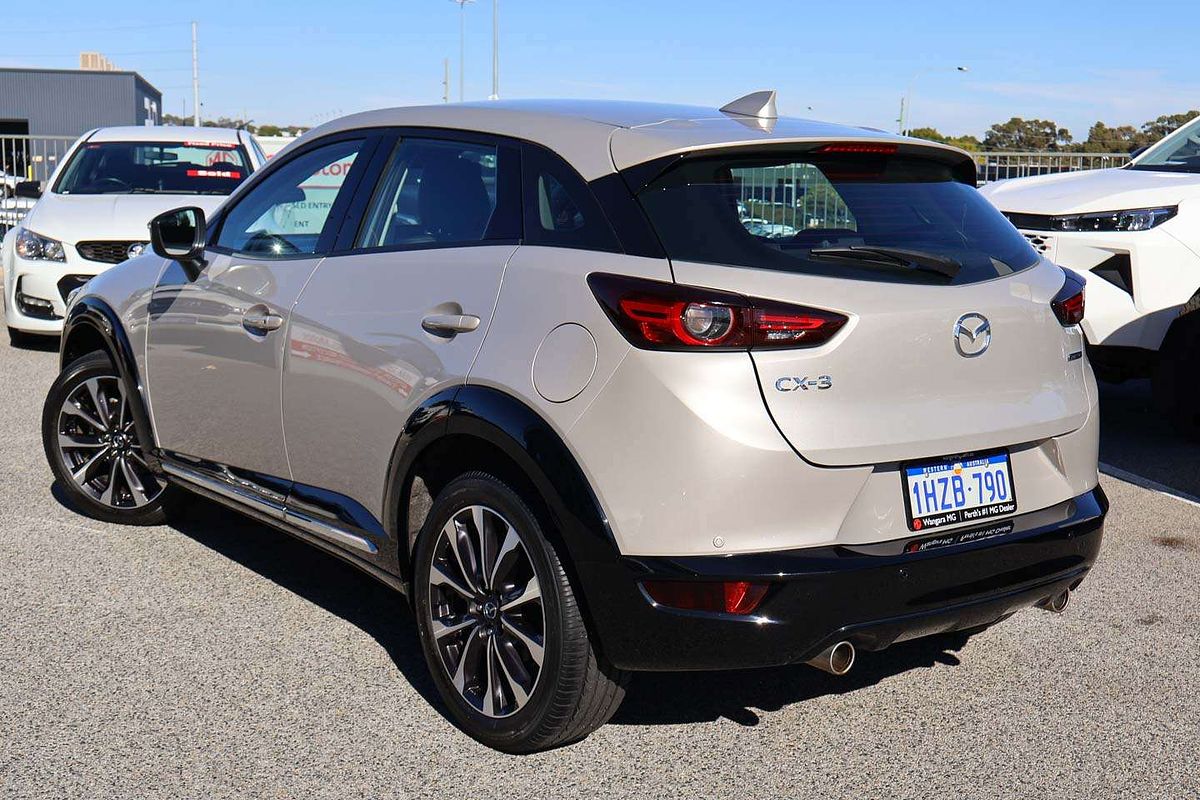 2023 Mazda CX-3 sTouring DK