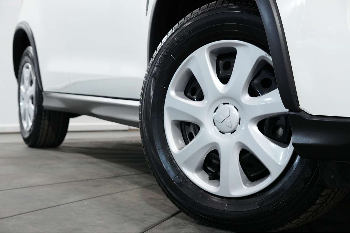 2024 Mitsubishi ASX GS XD