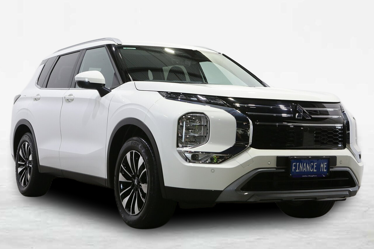 2025 Mitsubishi Outlander LS ZM