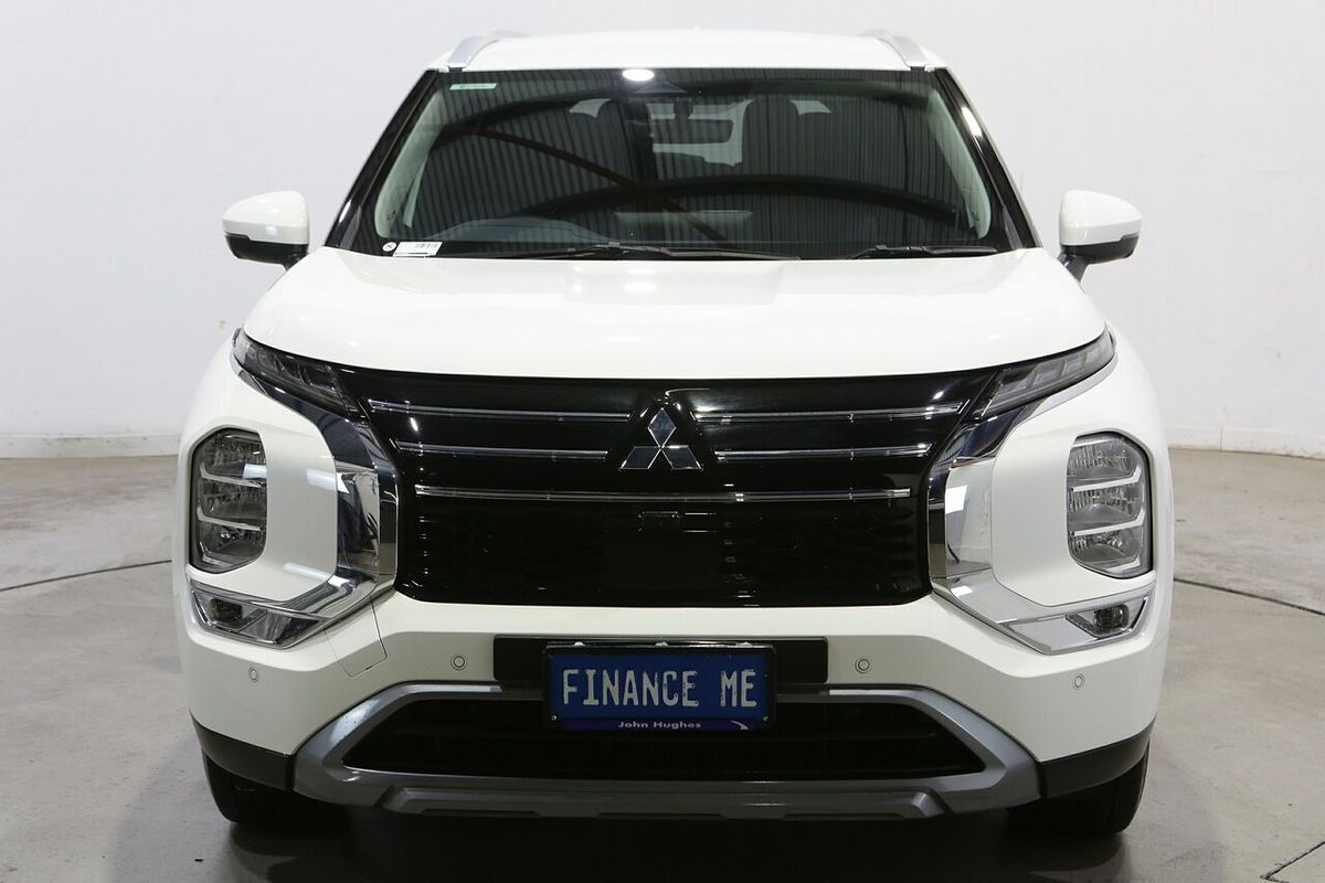 2025 Mitsubishi Outlander LS ZM