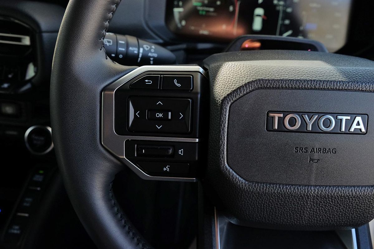 2024 Toyota Landcruiser Prado VX GDJ251R