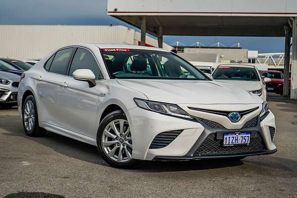 2020 Toyota Camry Ascent Sport AXVH70R