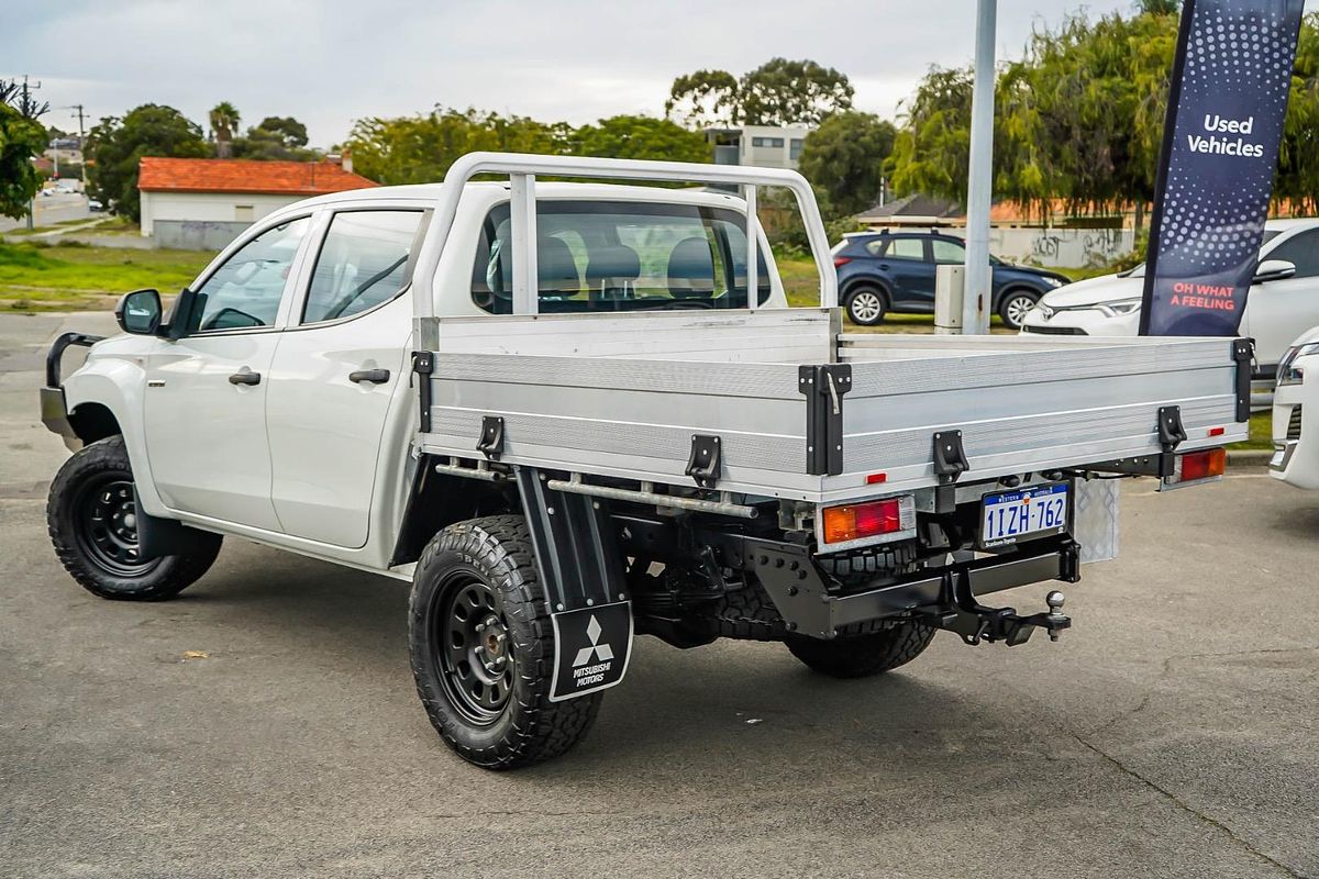 2022 Mitsubishi Triton GLX MR 4X4