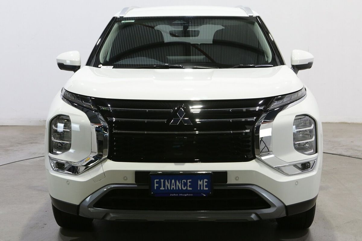 2025 Mitsubishi Outlander LS ZM