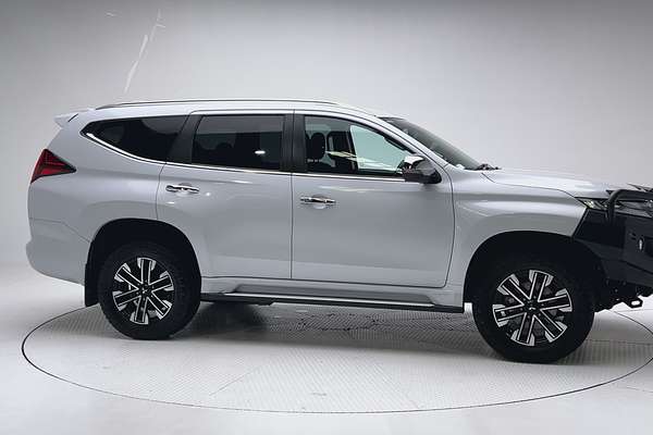 2021 Mitsubishi Pajero Sport GLS QF thumb-8
