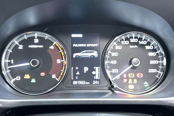 2021 Mitsubishi Pajero Sport GLS QF thumb-13