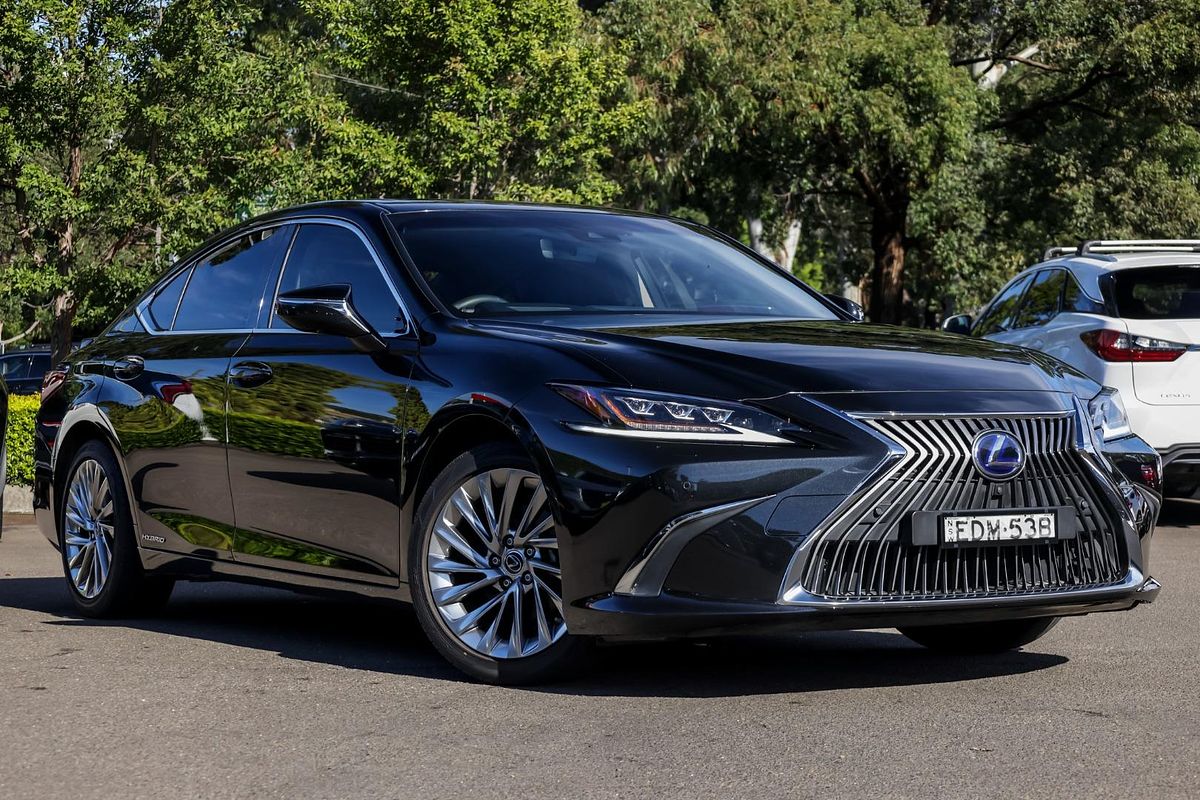 2019 Lexus ES ES300h Sports Luxury AXZH10R