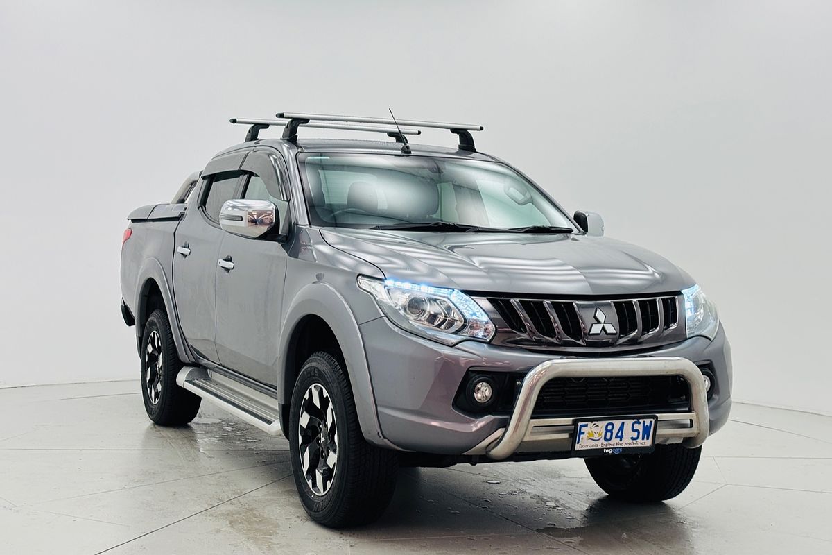 2017 Mitsubishi MQ Triton EXCEED 2.4L DID 5A/T 4X4 DC PU