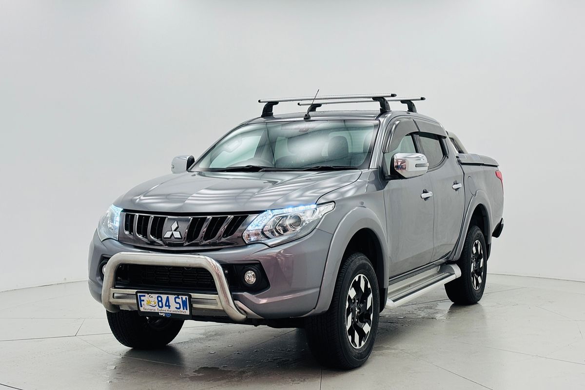 2017 Mitsubishi MQ Triton EXCEED 2.4L DID 5A/T 4X4 DC PU