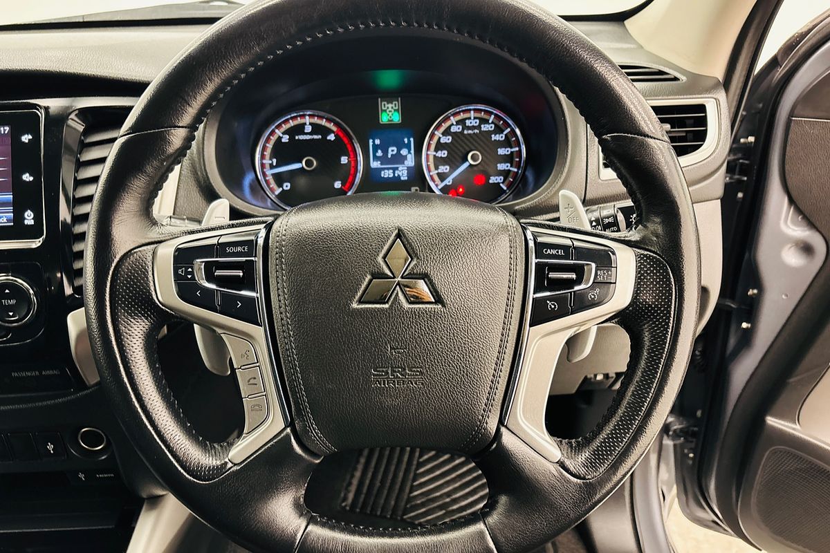 2017 Mitsubishi MQ Triton EXCEED 2.4L DID 5A/T 4X4 DC PU