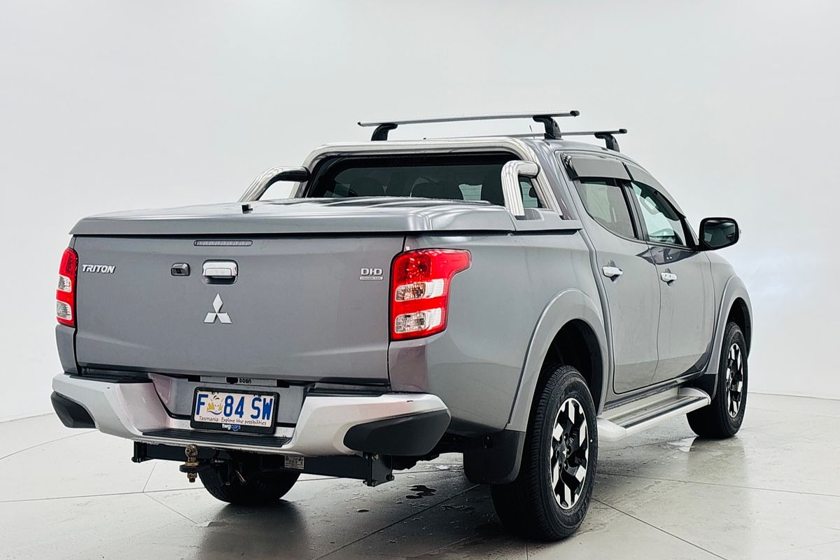 2017 Mitsubishi MQ Triton EXCEED 2.4L DID 5A/T 4X4 DC PU