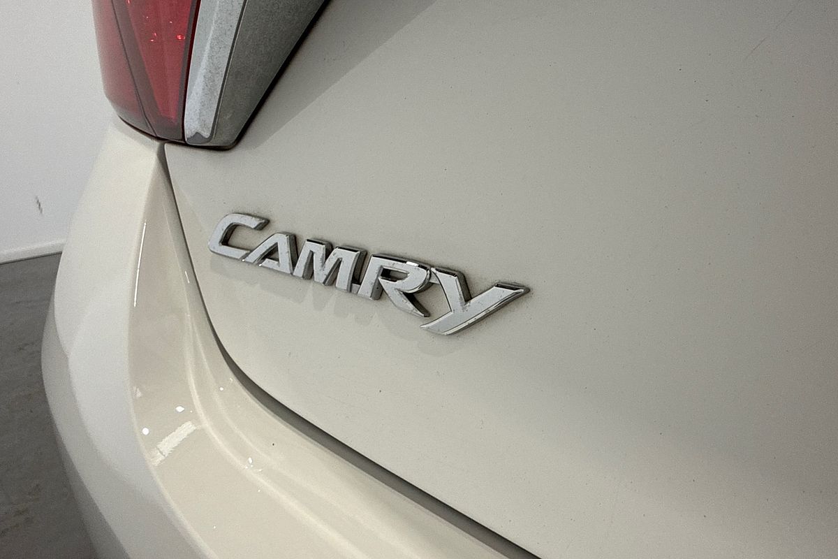 2016 Toyota Camry Atara S ASV50R