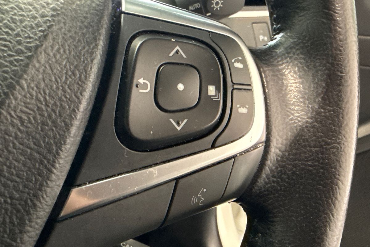 2016 Toyota Camry Atara S ASV50R