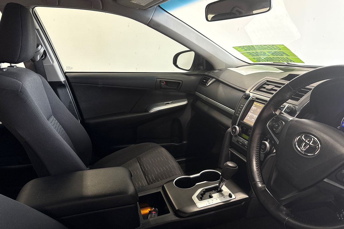 2016 Toyota Camry Atara S ASV50R