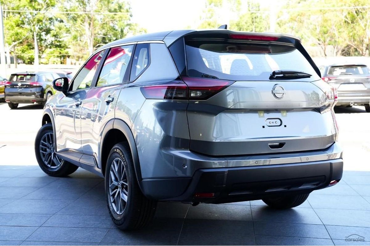 2026 Nissan X-TRAIL ST T33