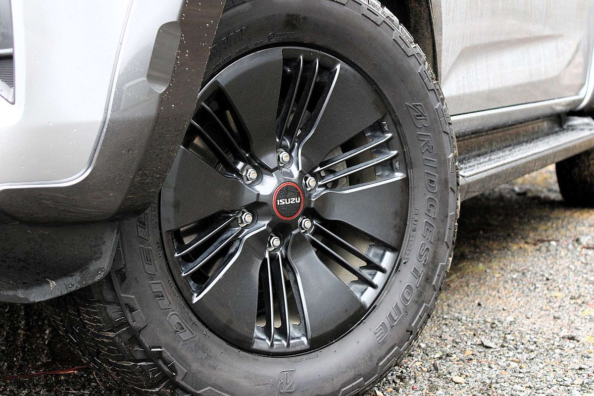 2022 Isuzu D-MAX X-TERRAIN 4X4