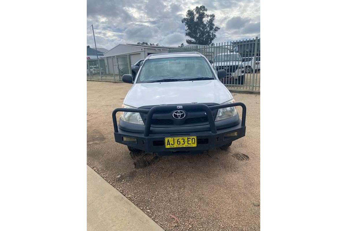2006 Toyota Hilux SR GGN15R Rear Wheel Drive