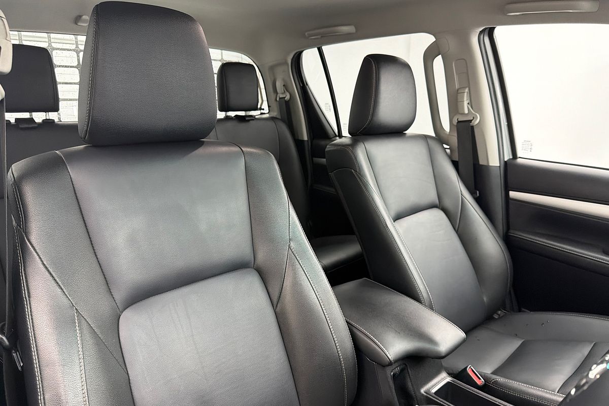 2021 Toyota Hilux SR5 GUN126R 4X4