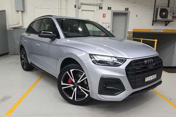 2023 Audi Q5 40 TDI Dynamic Black FY