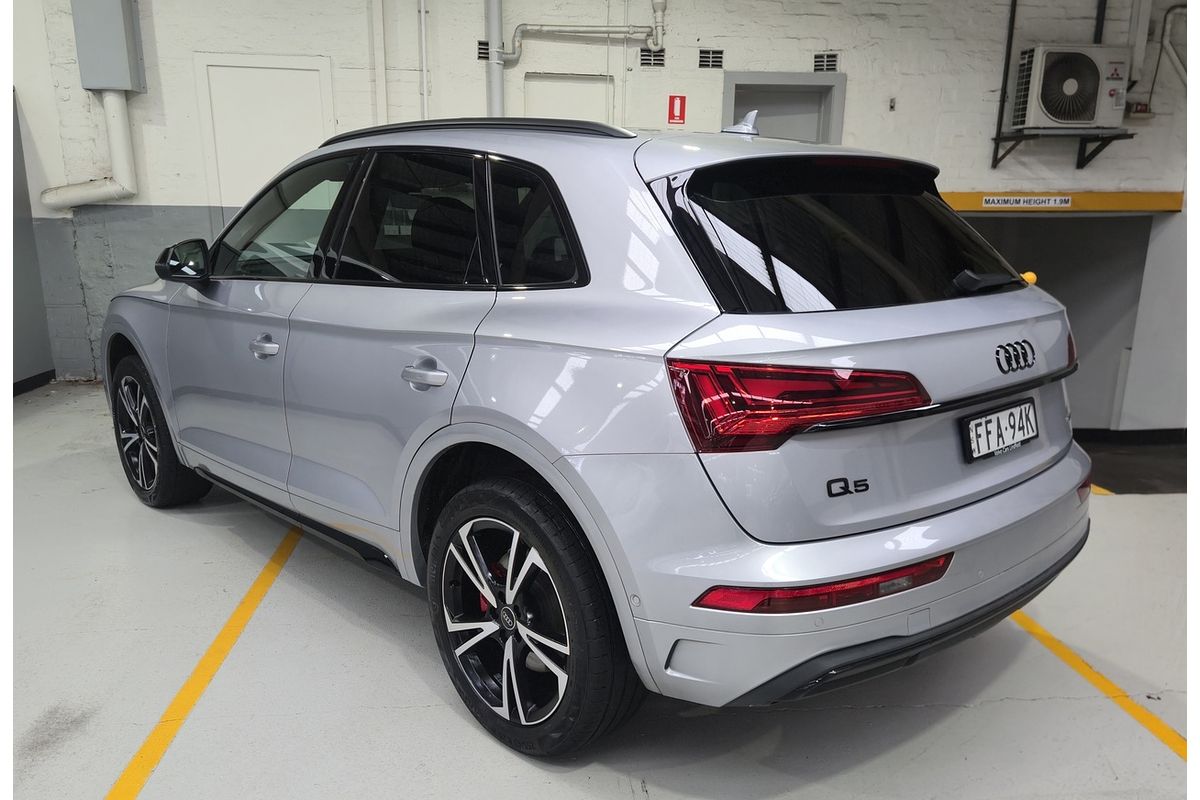 2023 Audi Q5 40 TDI Dynamic Black FY