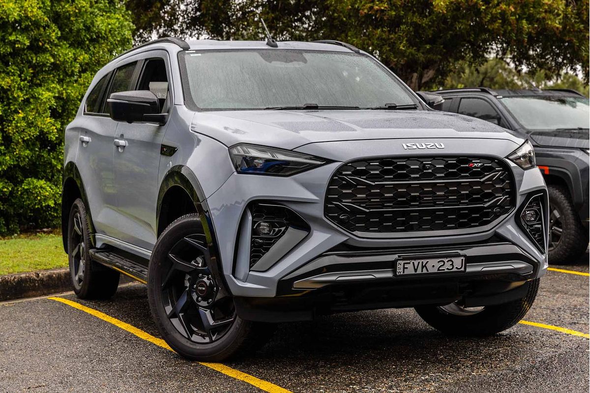 2025 Isuzu MU-X X-TERRAIN